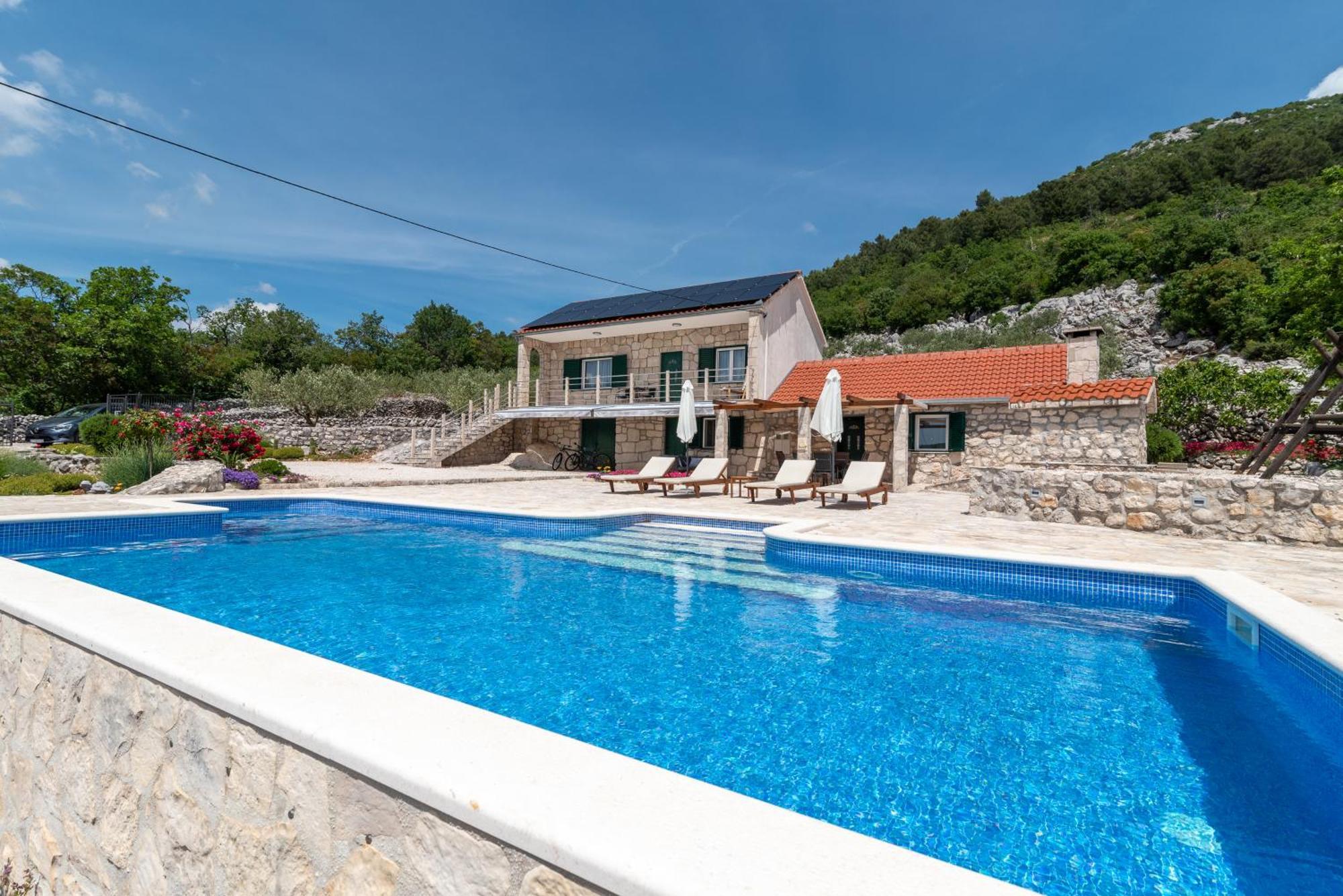 Villa Zuza Bristivica Exterior photo