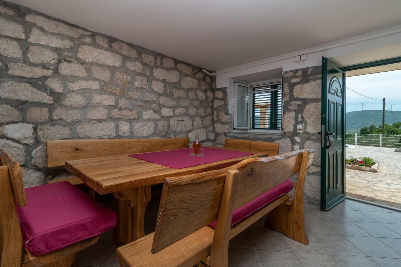 Villa Zuza Bristivica Exterior photo