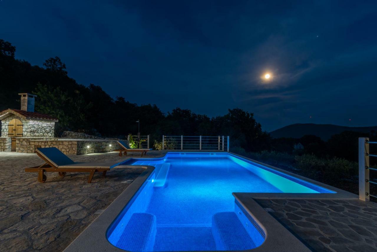 Villa Zuza Bristivica Exterior photo