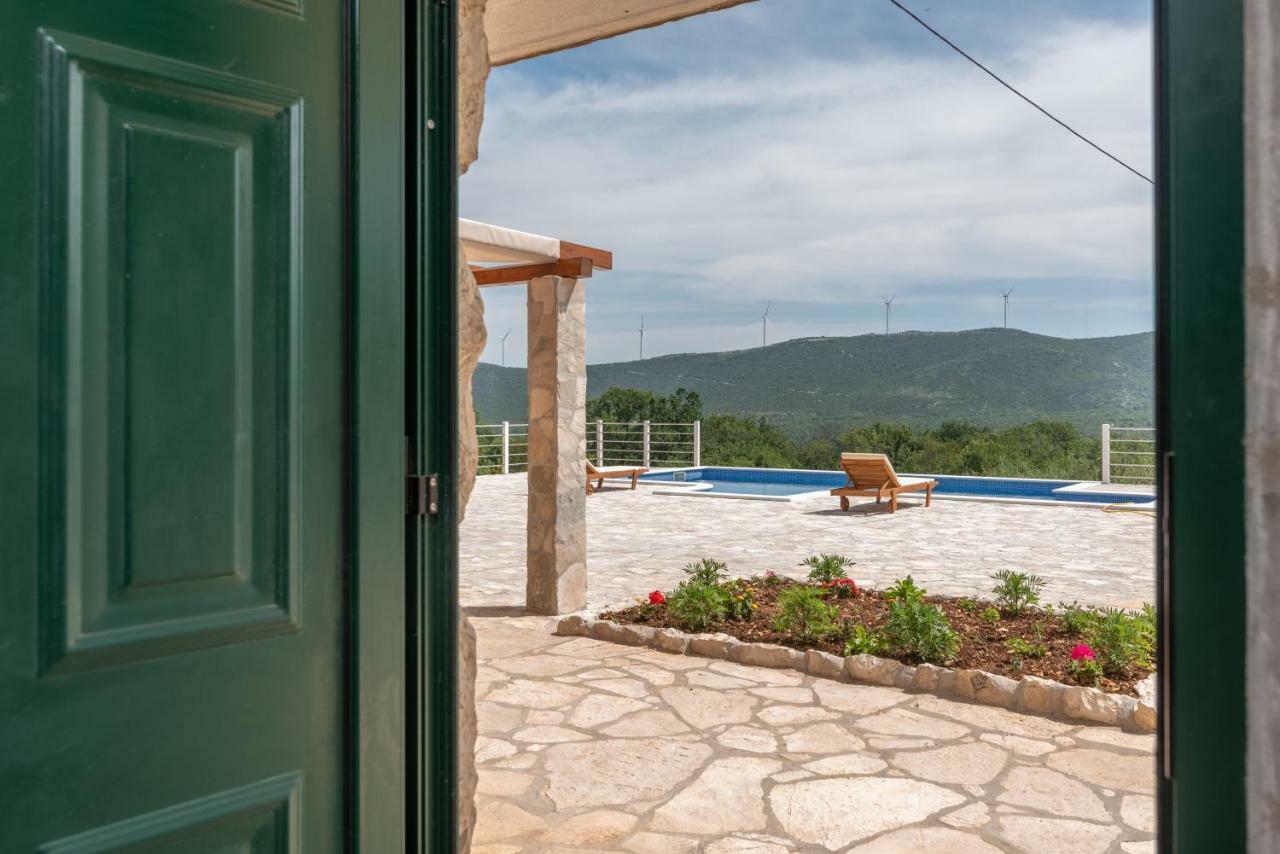Villa Zuza Bristivica Exterior photo