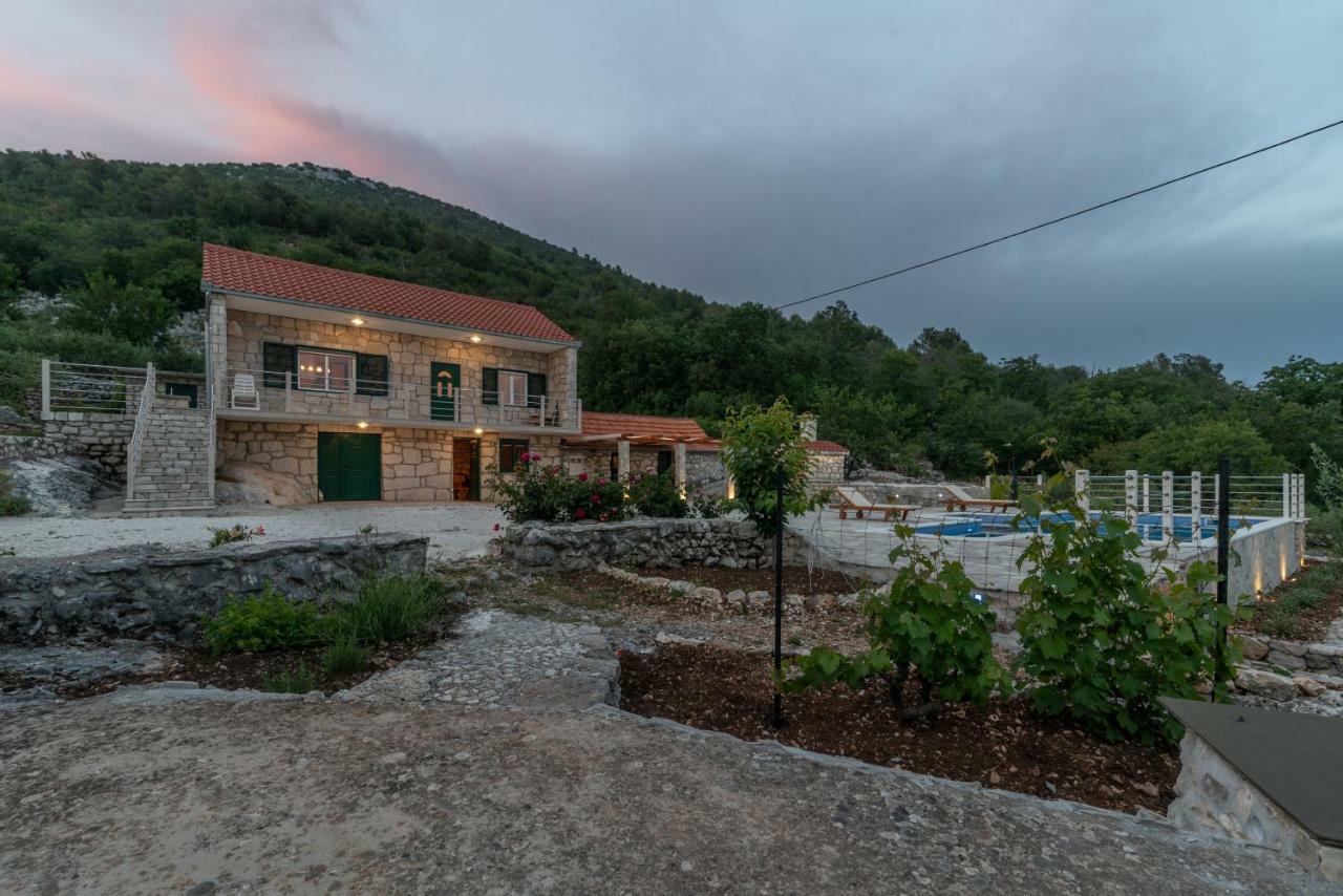 Villa Zuza Bristivica Exterior photo